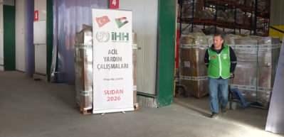 İHH Sudan'ı unutmadı! 13 TIR&rsquo;lık insani yardım b&ouml;lgeye g&ouml;nderildi