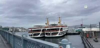İstanbul'da hava muhalefeti nedeniyle t&uuml;m vapur seferleri iptal edildi