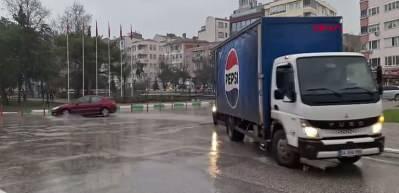 Meteoroloji'den 4 b&ouml;lgeye son dakika uyarısı!