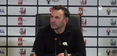 Okan Buruk, seremoniye &ccedil;ıkmama nedenini a&ccedil;ıkladı