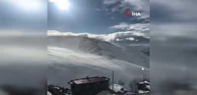 Aniden bastırdı! Trabzon'da kar fırtınası etkili oluyor!