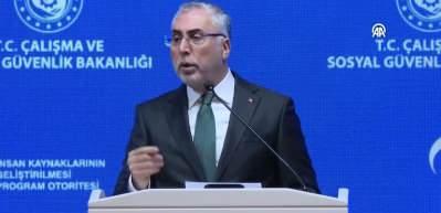 Bakan Işıkhan emeklileri kullanan CHP'ye "&Ouml;nce SGK'ya olan borcunuzu &ouml;deyin" eleştirisinde bulundu.