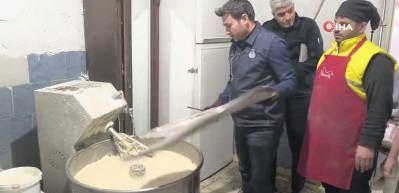 Ekmek fırınında g&ouml;r&uuml;nt&uuml;lenen kedi ekipleri harekete ge&ccedil;irdi