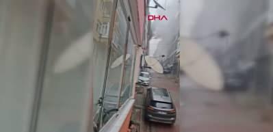 İstanbul - Kağıthane'de 4 katlı binada yangın:  &Ccedil;ok sayıda ekip b&ouml;lgede!