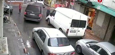 Ambulansa yol a&ccedil;an 10 yaşındaki Ahmet herkesin g&ouml;nl&uuml;n&uuml; kazandı! 