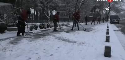 İstanbul ve &ccedil;ok sayıda il i&ccedil;in uyarı! Kar geri d&ouml;n&uuml;yor