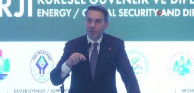 Karadeniz&rsquo;de petrol ve gaz hamlesi! Bakan Bayraktar: "Karadeniz'de altı yeni sondaj yapacağız"