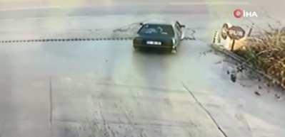 Kaza sonrası bariyerlerde asılı kaldı