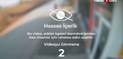 Otomobilin &ccedil;arptığı yaya metrelerce savruldu! Şans eseri kazadan sağ &ccedil;ıktı