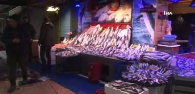 Soğuk havalar, balık tezgahlarını da vurdu