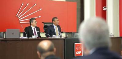 Son 6 ayda partiler &uuml;ye sıralamasında CHP&rsquo;nin konumu moralleri bozdu