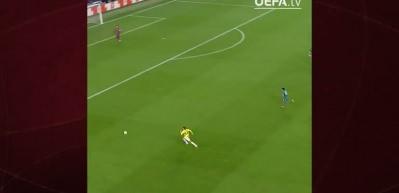 Fenerbah&ccedil;e'nin Faslı santrfrou Youssef En Nesyri i&ccedil;in s&uuml;rpriz bir talip &ccedil;ıktı