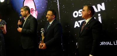 "22. Uluslararası İpekyolu Yılın Altın Adamları &Ouml;d&uuml;l T&ouml;reni" İstanbul'da d&uuml;zenlendi