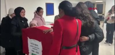 Alkoll&uuml; s&uuml;r&uuml;c&uuml; bir aileyi yıktı! Yoğun bakımdaki polis şehit oldu