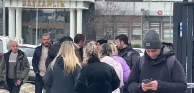 Bah&ccedil;elievler'de balkondan d&uuml;şen sanat&ccedil;ı Emrah Erdem Gedik hayatını kaybetti