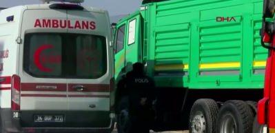 Başakşehir&rsquo;de kamyon tamiri faciası: Şof&ouml;r kabininin altında can verdi