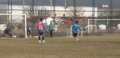 Bilal Kısa: "Şampiyonluk yarışında Galatasaray'ı &ouml;nde g&ouml;r&uuml;yorum"