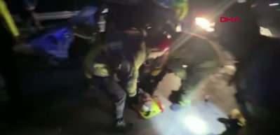 Bursa&rsquo;da otomobil bariyerlere &ccedil;arptı: 2 ağır yaralı