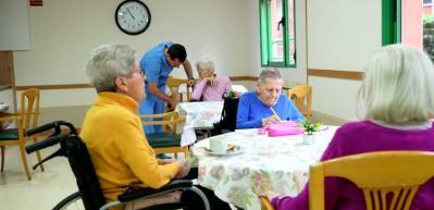 İstanbul&rsquo;da huzurevi &uuml;cretlerine b&uuml;y&uuml;k zam: Aylık fiyat 100 bin lirayı aştı