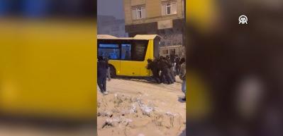 İstanbullunun İETT &ccedil;ilesi devam ediyor