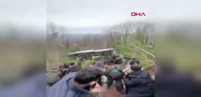 Kocaeli&rsquo;de belediye otob&uuml;s&uuml; kaza yaptı; yaralılar var