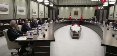 Kritik kabine toplantısı bug&uuml;n!