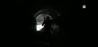 YPG&rsquo;nin Ayn İsa&rsquo;da sivil yerleşimlerin altına kurduğu t&uuml;nel ağı