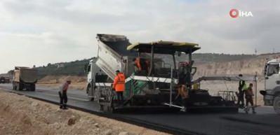 4 bin kişi &ccedil;alışıyor y&uuml;zde 84'&uuml; tamamlandı: &Ccedil;eşmeli-Kızkalesi Otoyolu Mersin turizmine nefes aldıracak