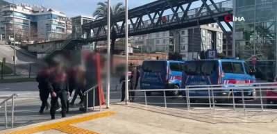 Antalya'da avokado vurgunu yarıda kaldı: 3 ş&uuml;pheli yakalandı