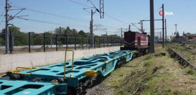 Bakan Uraloğlu: T&Uuml;RASAŞ vagon &uuml;retiminde yeni bir rekora imza attı