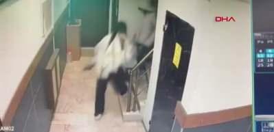 Bayrampaşa&rsquo;da ziynet hırsızlığı: Su&ccedil; makinesi iki kadın yakalandı