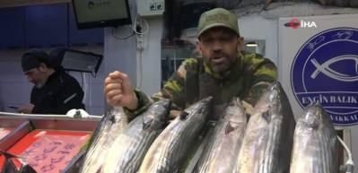 &Ccedil;anakkale'de torik tezgahlara ge&ccedil; geldi ama y&uuml;zleri g&uuml;ld&uuml;r&uuml;d&uuml;