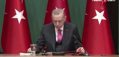 &Ccedil;ok sayıda ilin m&uuml;ft&uuml;s&uuml; değişti! Cumhurbaşkanlığı Başdanışmanlığı'na atama Resmi Gazete'de