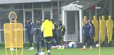 Fenerbah&ccedil;e, Avrupa Ligi'nde FCSB deplasmanında!