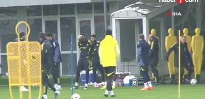 Fenerbah&ccedil;e Avrupa&rsquo;da kasayı doldurdu: UEFA&rsquo;dan dev gelir