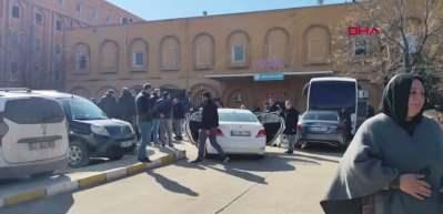 Mardin&rsquo;de hastane &ouml;n&uuml;nde silahlı kavga: 1 &ouml;l&uuml;, 4 yaralı