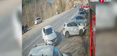 Mersin&rsquo;de korkun&ccedil; kaza: Ailesiyle birlikte şarampole u&ccedil;tu