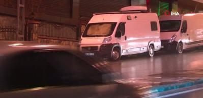 Meteoroloji'den 13 ilde sarı alarm! İstanbul i&ccedil;in saat verdi: Kuvvetli sağanak geliyor