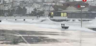 Meteoroloji'den kar, sağanak ve fırtına uyarısı! İstanbul dahil 54 ilde alarm verildi