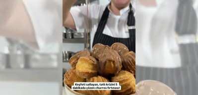Tatlı krizlerini 5 dakika da &ccedil;&ouml;zen pastane usul&uuml; churros tarifi!