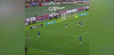 Beşiktaş transferde hız kesmiyor! Kaleci de yola &ccedil;ıktı