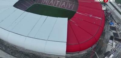 Depremde tahrip olan Hatay Stadı i&ccedil;in tarih verildi