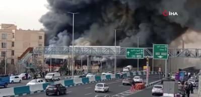 İran'da korkutan yangın: 200 d&uuml;kkan tamamen yandı!