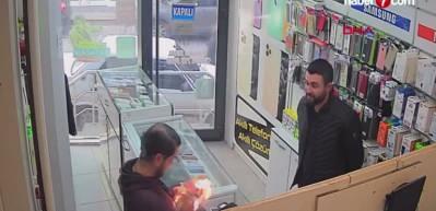 Konya'da korku dolu anlar: Telefon bataryası elinde patladı