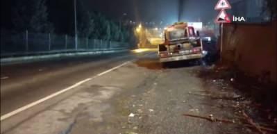 Polis otosu kazaya karıştı: 2&rsquo;si polis 3 yaralı