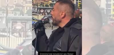 Rober Hatemo sokakta şarkı s&ouml;ylerken g&ouml;r&uuml;nt&uuml;lendi: Ger&ccedil;ek bambaşka &ccedil;ıktı!