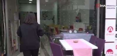 Sosyal medya yerine hayaline odaklandı, 3 sene &ccedil;alışıp biriktirdiği para ile 18 yaşında kafe a&ccedil;tı