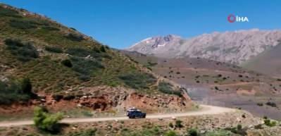  Tunceli ve Erzincan turizmine milat olacak yol i&ccedil;in iki vali el sıkıştı