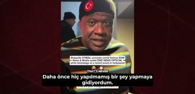 Shaquille O'Neal T&uuml;rk bayraklı şapkasıylaABD'deki etkinlikte boy  g&ouml;sterdi g&ouml;r&uuml;ld&uuml;