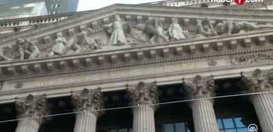 ABD bor&ccedil; batağında: Ek vergi ve dolar da kurtaramayacak